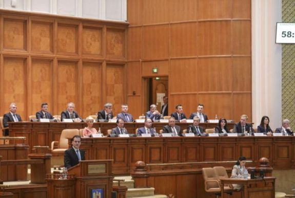 Felelősséget vállalt a kétfordulós polgármester-választás bevezetéséért a kormány