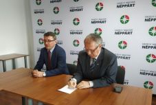 Szombaton dönt a fúzióról az EMNP és az MPP