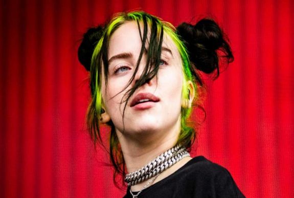 Aki nem hagyja gyarmatosítani a testét: így működik az új tiniikon, Billie Eilish