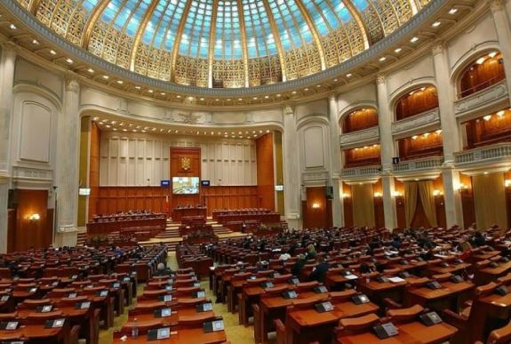 Bizalmatlansági indítvány: még nincs döntés a szavazás időpontjáról