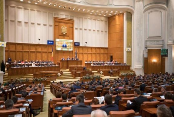 Elutasították a szenátorok a 114-es sürgősségi kormányrendeletet módosító rendeletet
