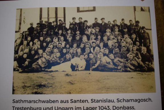 Málenkij robot a szovjet munkatáborokban – 75 éve deportálták a szatmári svábokat