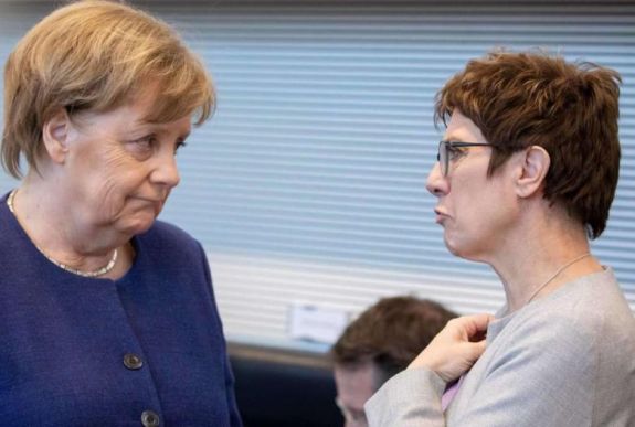 Bonyolódik Angela Merkel utódlása: a türingiai politikai krízis válságba taszíthatja az egész CDU-t