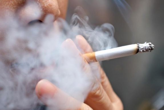 Szakértő: a dohányfüstben hatvanféle mutagén anyag van