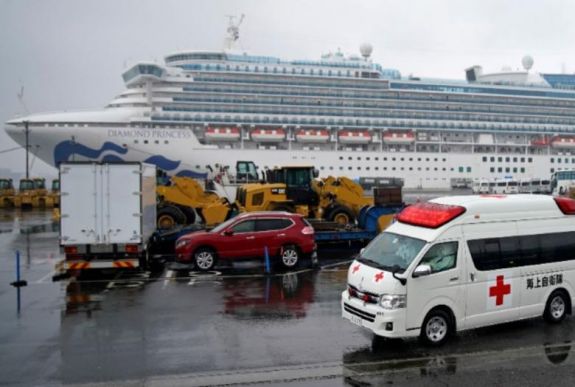 Tovább emelkedett a koronavírussal fertőzöttek száma a japán sétahajón