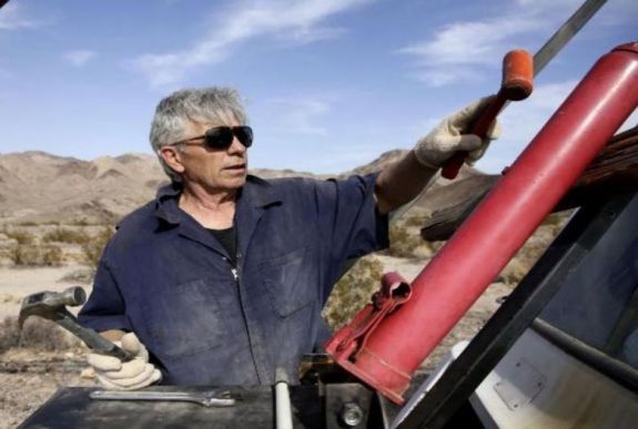 Bizonyítani akarta az amerikai férfi, hogy a Föld lapos, belehalt a kísérletébe