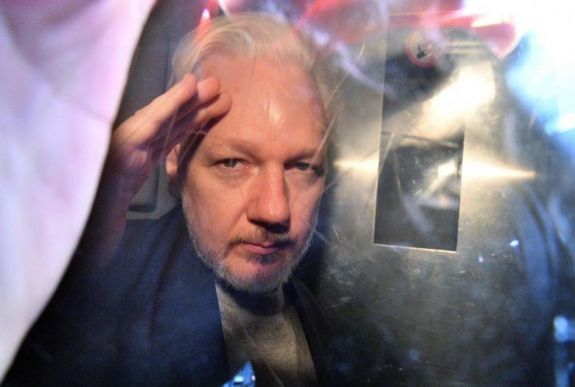Megkezdődött Londonban Julian Assange kiadatási pere