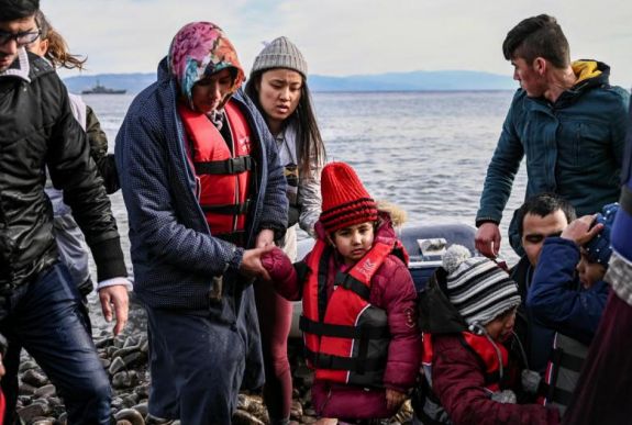 Bulgária és Görögország is cáfolja, hogy menekültek tízezrei léptek be rajtuk keresztül az EU-ba