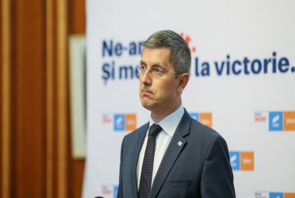 Az USR még nem döntött a Cîţu-kabinet beiktatásáról