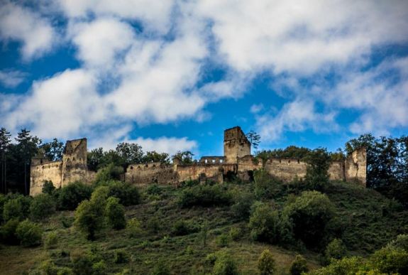 Járhatóvá válhatnak a szászkézdi parasztvárba vezető titkos alagutak