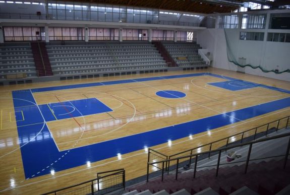 Elhúzódik az Erőss Zsolt Aréna felújítása