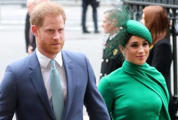 Befejezte hivatalos tevékenységét a brit királyi család képviseletében Harry és Meghan