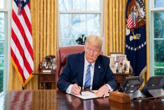 Felfüggeszt minden beutazást Európából az Egyesült Államok