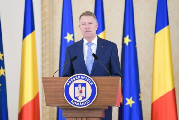 BRÉKING - Hétfőn szükségállapotot hirdet Romániában Klaus Johannis államfő