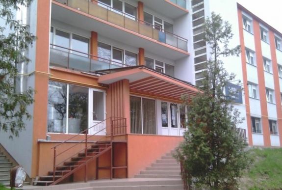 Koronavírus: az intézményes oktatás szünetel, de mi történik a bentlakásokkal?