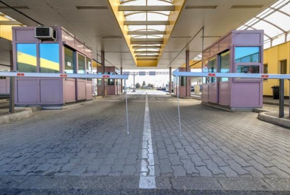 Bővült azon országok listája, ahonnan hazatérve kötelezően házi karanténba kell vonulni