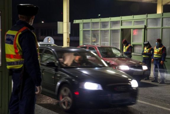 Ludovic Orban: a hazatérő román állampolgárok éjszaka áthaladhatnak Magyarországon