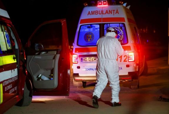 Meghalt egy koronavírusos beteg Romániában