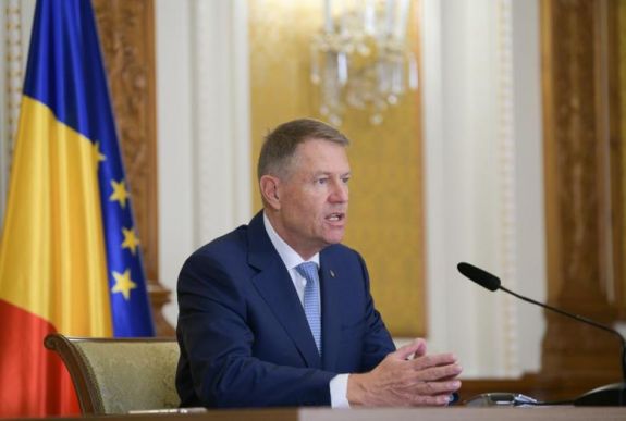Az egészségügyi személyzet védelmét és a távvizsgálatok bevezetését kérte Johannis
