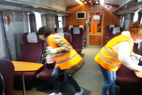 Erdélyi településeket érintő vonatjáratokat törölt a CFR