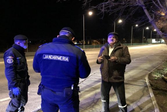 Kijárási tilalom: megrohamozták a háromszéki személynyilvántartó hivatalokat