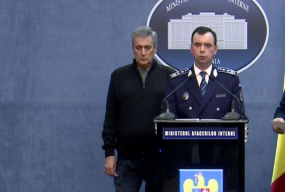 Nem játék: ijesztően magas pénzbírságokat szabnak ki a katonai rendelet be nem tartásáért