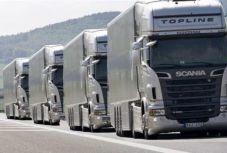 Úgy néznek ránk, mintha mi terjesztenénk a vírust – Csehországba „utaztunk” egy kamionsofőrrel