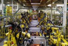 Meghosszabbította termelésének leállítását a cseh Skoda autógyár