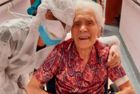 Túlélte a spanyolnáthát, majd a koronavírust is: ő legidősebb gyógyult