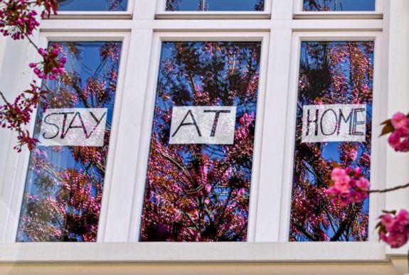 Tovább lassult a járvány Németországban, de újabb szigorítást vezethetnek be a határon