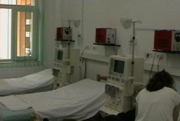 Katonai vezetés alá kerül a dévai kórház, miután a teljes vezetőség lemondott