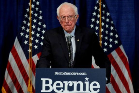 Bernie Sanders felfüggesztette kampányát, Joe Biden lehet Donald Trump kihívója