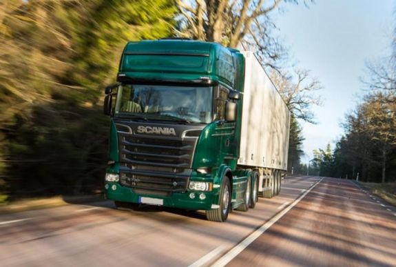 A teherszállítás és az építőipar megsegítésére iktatott törvénytervezetet az RMDSZ