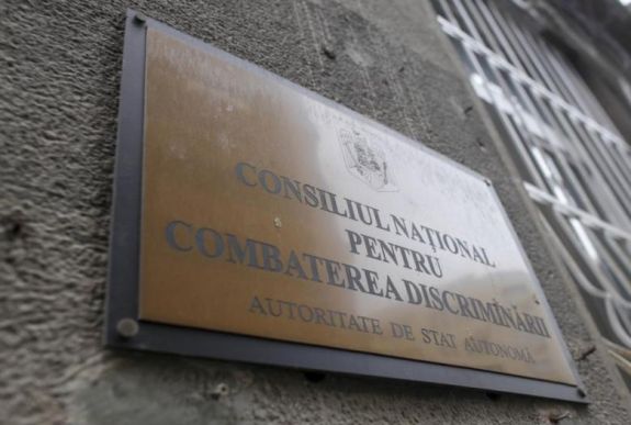 FRISSÍTVE - Tismăneanu bocsánatot kért a rasszista Facebook-bejegyzése miatt