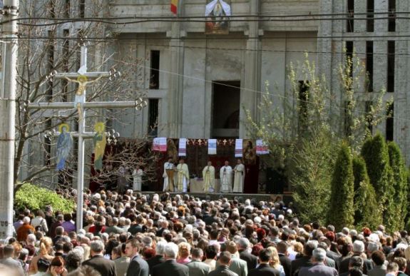 RMDSZ: felelőtlen és diszkriminatív a kijárási tilalom enyhítése ortodox húsvét alkalmával