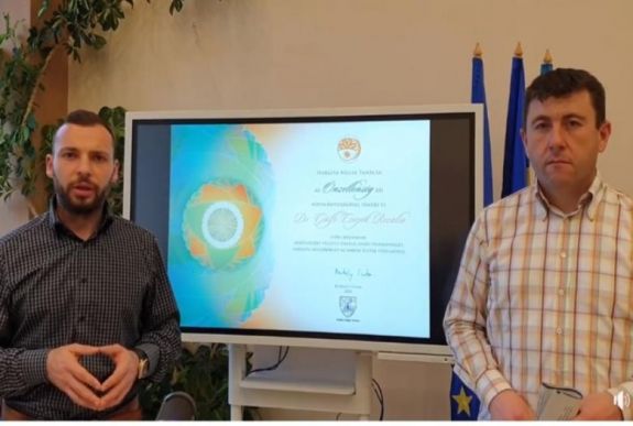 Önzetlenség díjjal tüntették ki az etédi családorvost