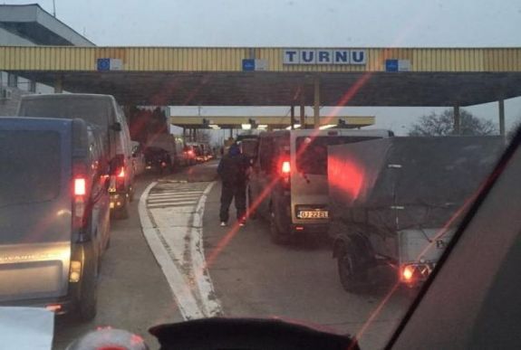 FRISSÍTVE – Szijjártó: már a Battonya–Tornya határátkelőt is használhatják az ingázók