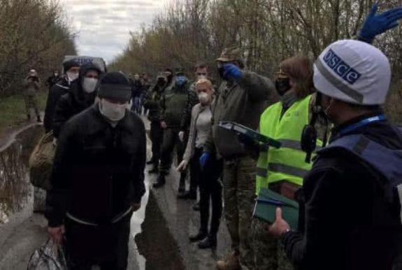 Ukrán válság: fogolycsere kezdődött a Donyec-medencében