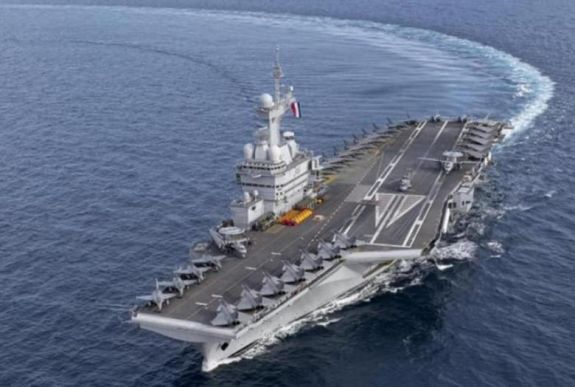 Koronavírus-gócpont lett egy francia hadihajó