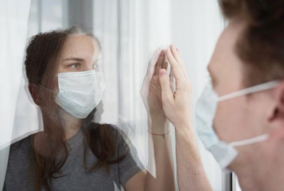 Szerelem, szex, gyerekvállalás karanténban: változnak a kapcsolataink? Szakembert kérdeztünk