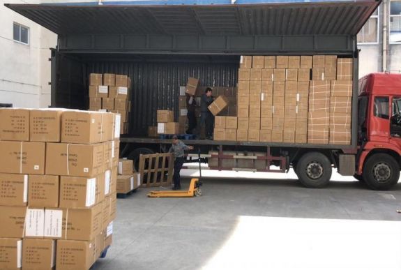 Lélegeztetőgépre gyűjtenek a kolozsvári fesztiválok, szervezetek