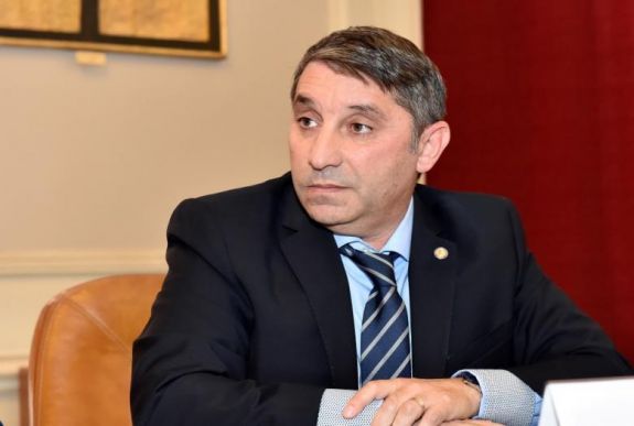 A bölcsődék és óvodák megnyitását kéri a romániai szülők szövetsége