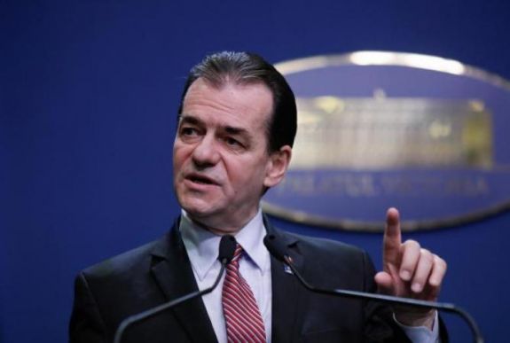 A kormányfő szerint idén akár még nyaralhatunk is, szabályok betartásával