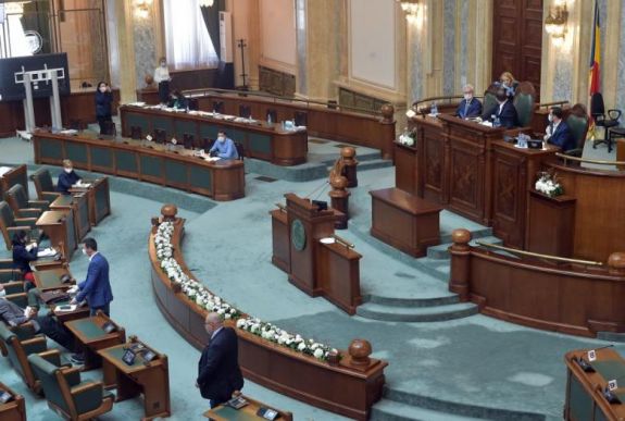 FRISSÍTVE - Elutasította a szenátus a székelyföldi autonómiatervezetet