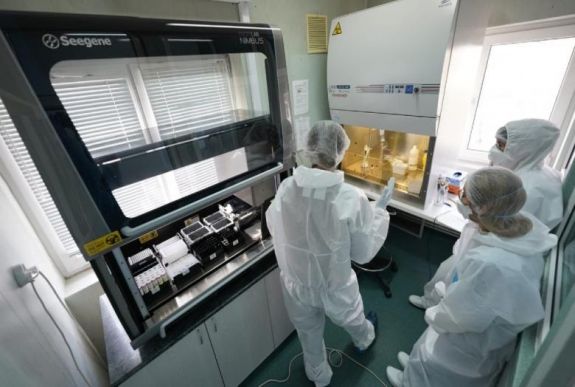 Több száz tagú közösséget helyeztek karantén alá Bihar megyében