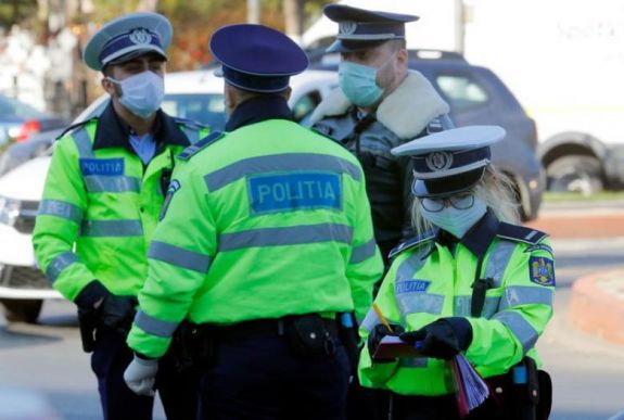 Tolvajokat és részeg sofőrt büntettek kijárási tilalom megszegése miatt 