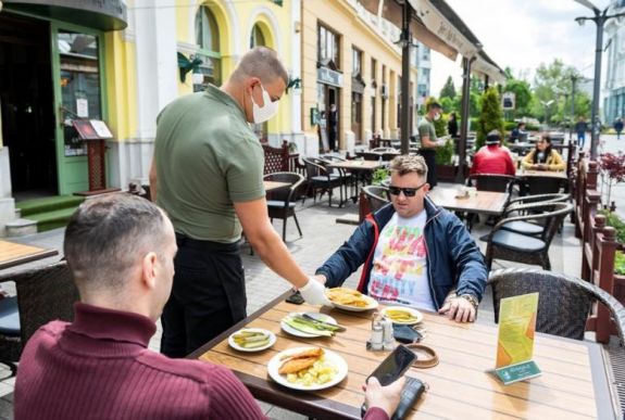 Ekkor nyitnak meg a teraszok a kormány ígéretei szerint
