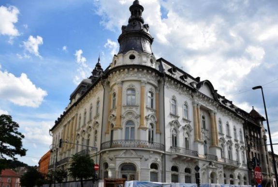 Horribilis összegért árulják a kolozsvári New York szállót