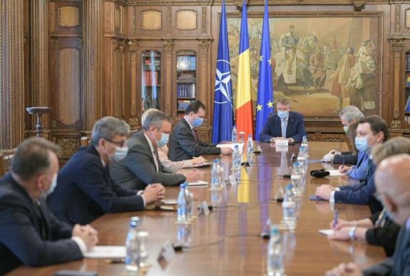 Iohannis a „megbízható” politikai erők és az üzleti szféra támogatását kérte