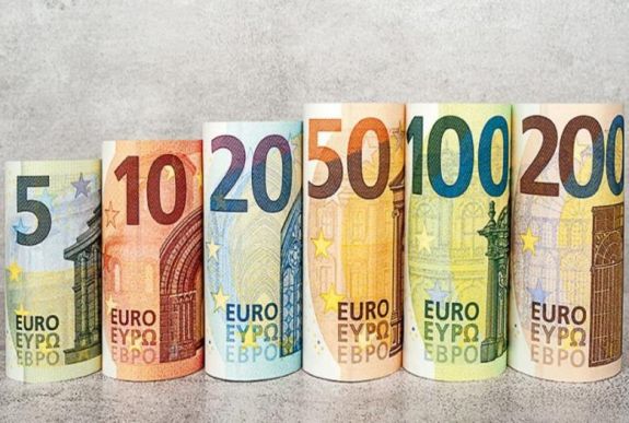 Parlamenti bizottság: nem jár börtön a százezer eurónál kisebb adócsalásért
